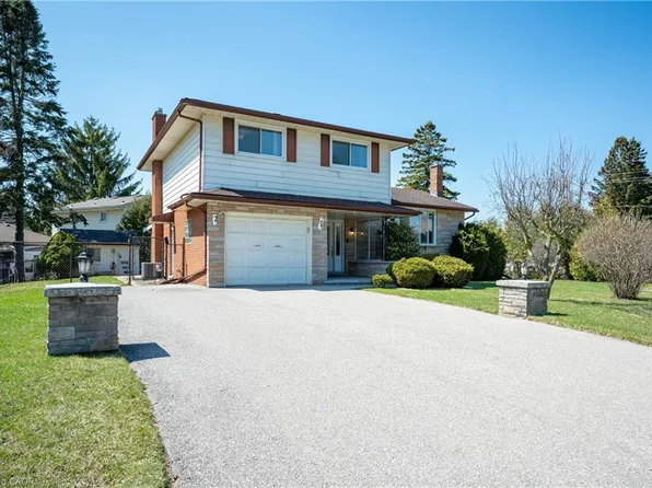 7 Lichty Cres, Kitchener, ON N2B 2Z5