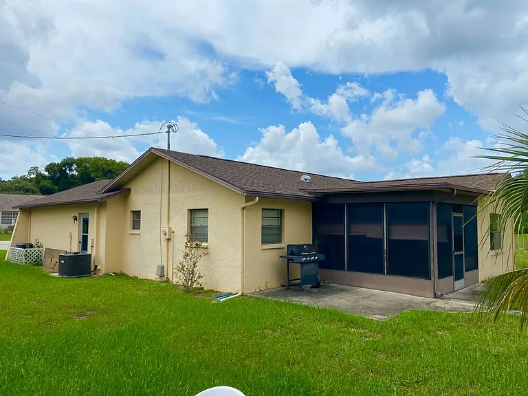 1332 Bentley Ave — Photo 16