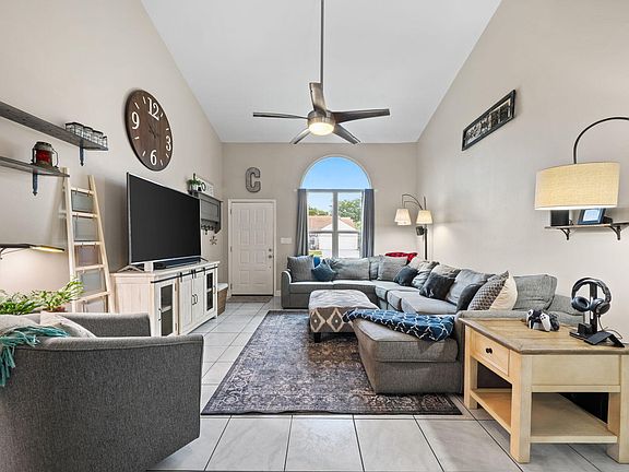 3rd image of 8374 Dynasty Drive