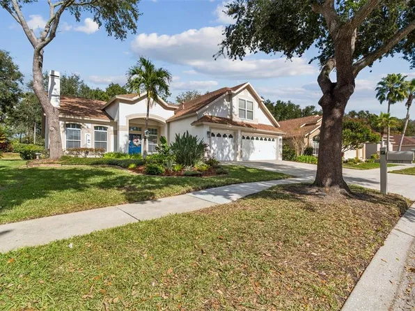 10122 Whisper Pointe Dr, Tampa, FL 33647