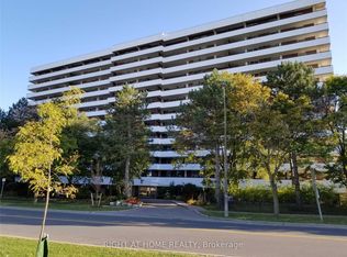1 Royal Orchard Blvd #1107, Markham, ON L3T 3C2