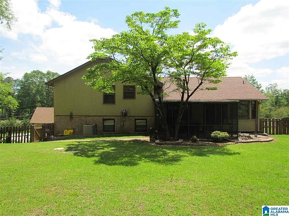 4th image of 138 Fox Hill Ct