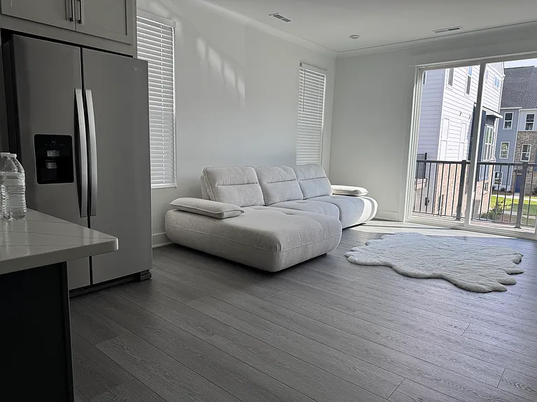 1344 Hamilton St — Photo 3