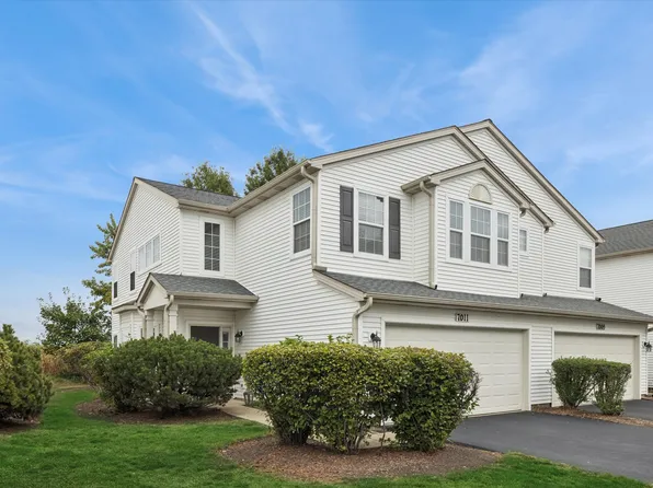 7011 Clearwater Dr, Plainfield, IL 60586