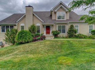 24 Ashtree Ln, Malvern, PA 19355