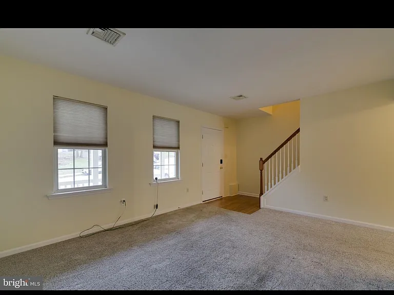 15 Deep Hollow Ln — Photo 4