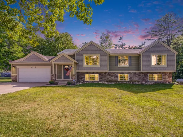 8415 W Holland Lake Rd, Greenville, MI 48838
