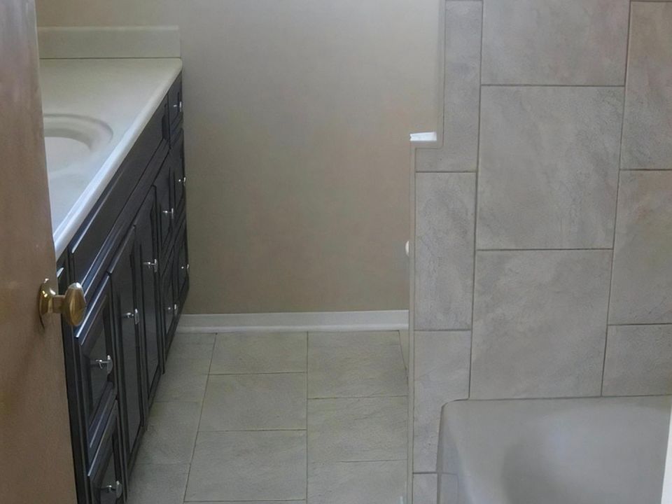1st image of 8037 N Oriole Ave #3