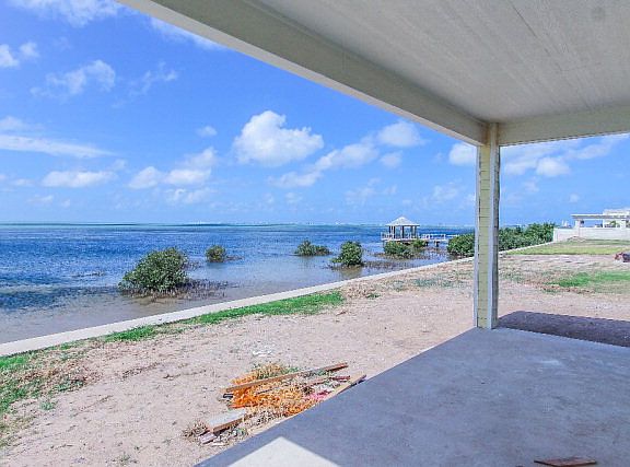 4th image of 216 Las Joyas Blvd
