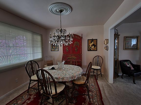 5th image of 1607 N Wishon Avenue