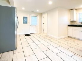 1504 Old Sulphur Spring Rd, Halethorpe, MD