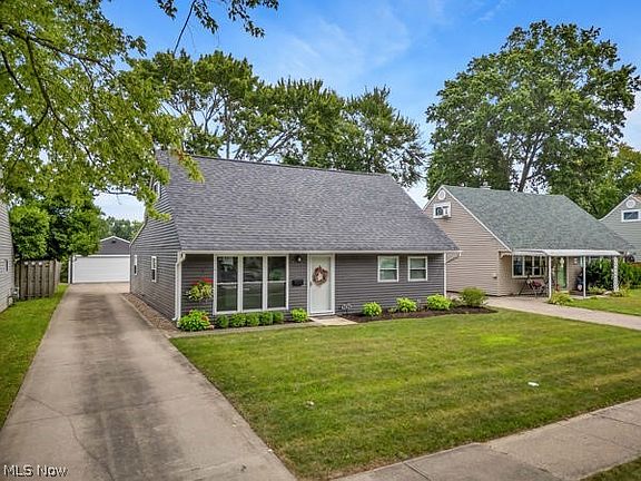 3rd image of 202 Fairpark Dr