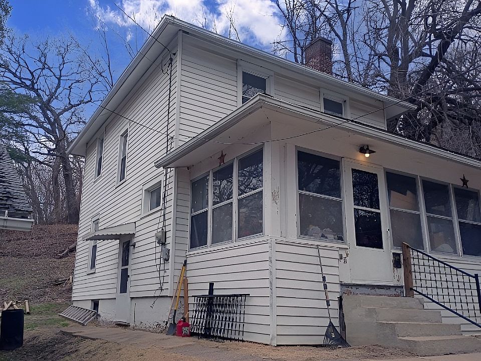 1st image of 18 Walnut St
