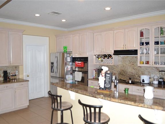 3rd image of 16629 Sunrise Vista Dr