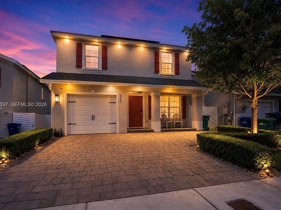 1st image of 542 NE 6th Pl