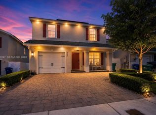 542 NE 6th Pl, Florida City, FL 33034