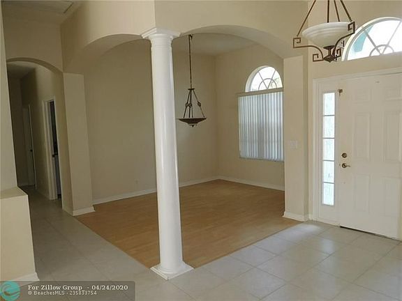 3rd image of 413 NW Canna Way Unit 413