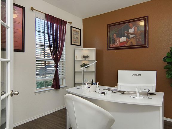 5th image of 5849 Wake Robin Dr