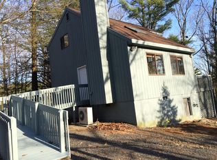 147 Manchester Dr, Bushkill, PA 18324