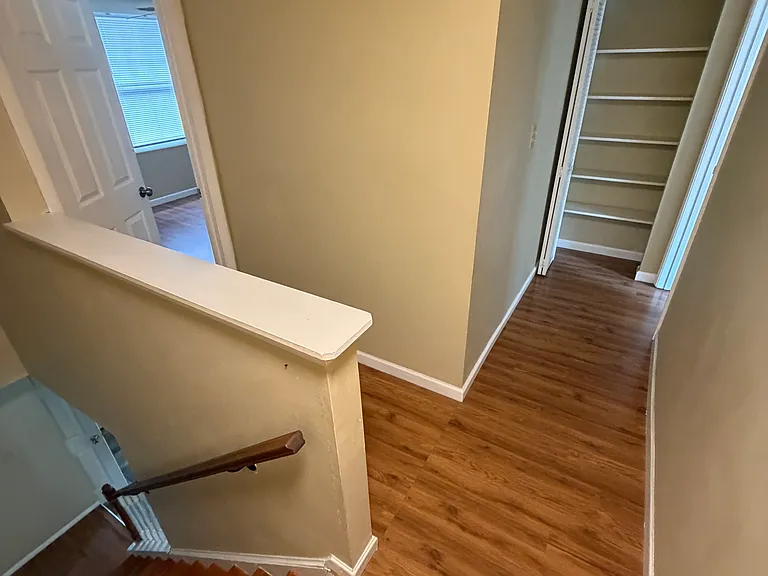 Long Beach Cir — Photo 3