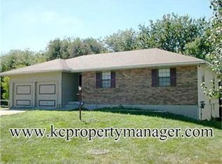 11828 Crystal Dr, Kansas City, MO 64134