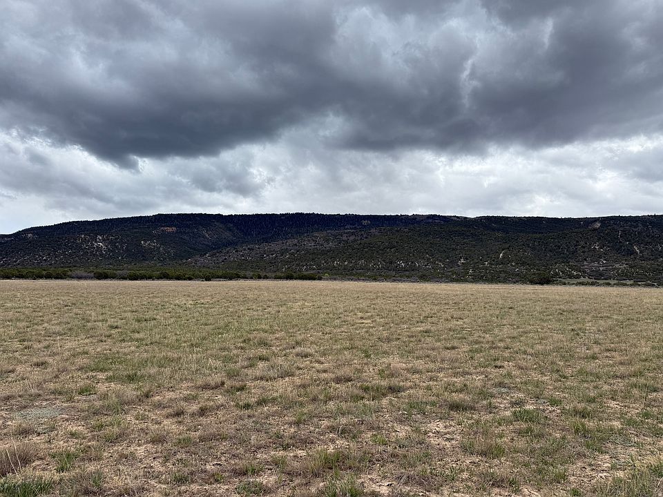1st image of 3 E Hollow Rd