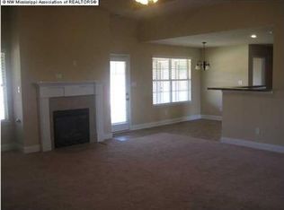 9292 Lorrie Ln, Olive Branch, MS 38654