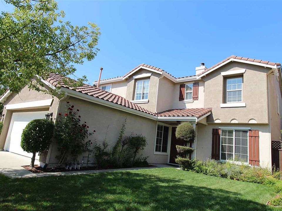 1st image of 75 Plumeria Ct
