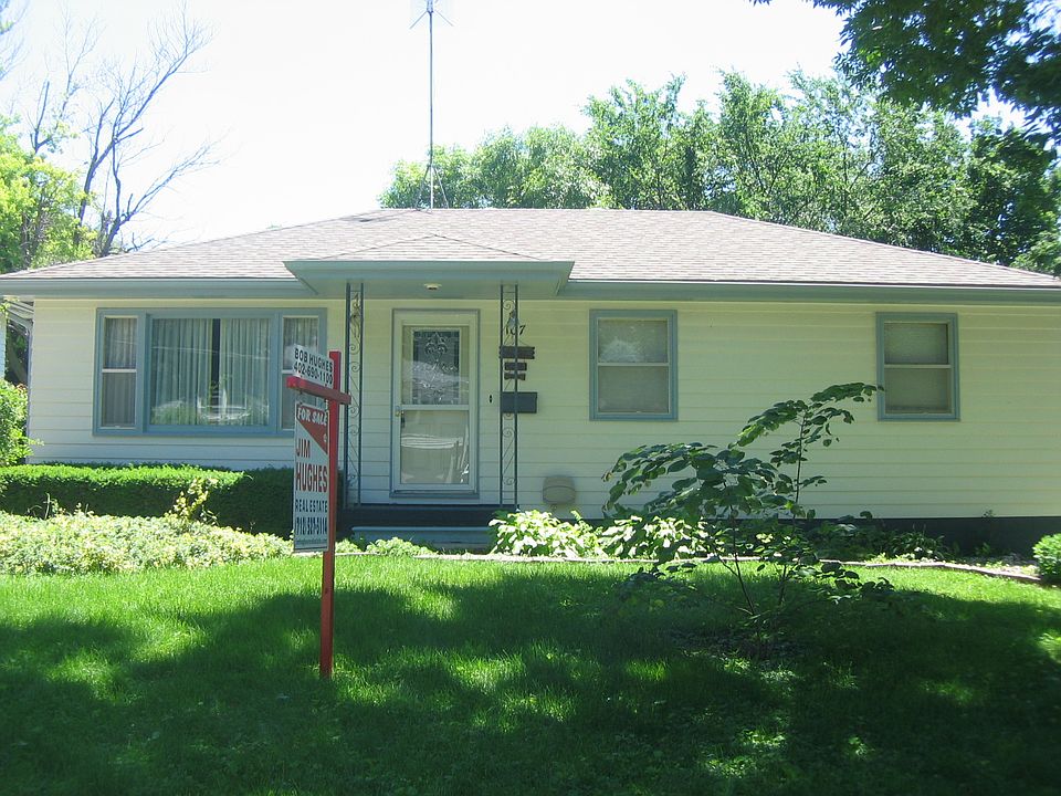 1st image of 107 Center St