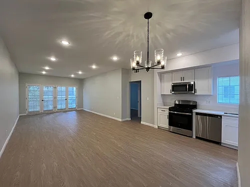 Floor plan 306