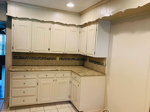 5th image of 6804 Eagle Heights Dr