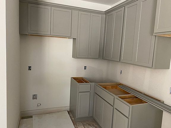 3rd image of 301 W 31st St #102