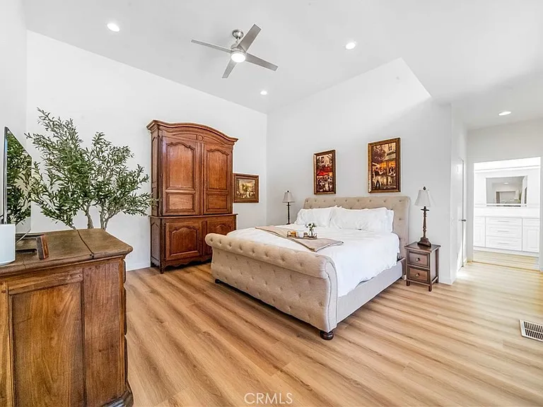 73310 Ironwood St — Photo 32