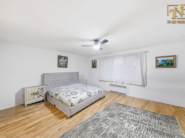 2756 Mill Avenue image 9 of 28