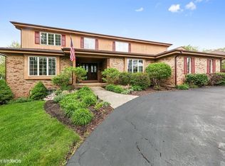6810 County Line Ln, Burr Ridge, IL 60527