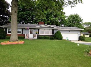 3703 Freeport Rd, Sterling, IL 61081