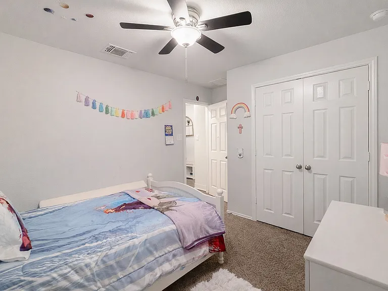 2403 Corradino St — Photo 22