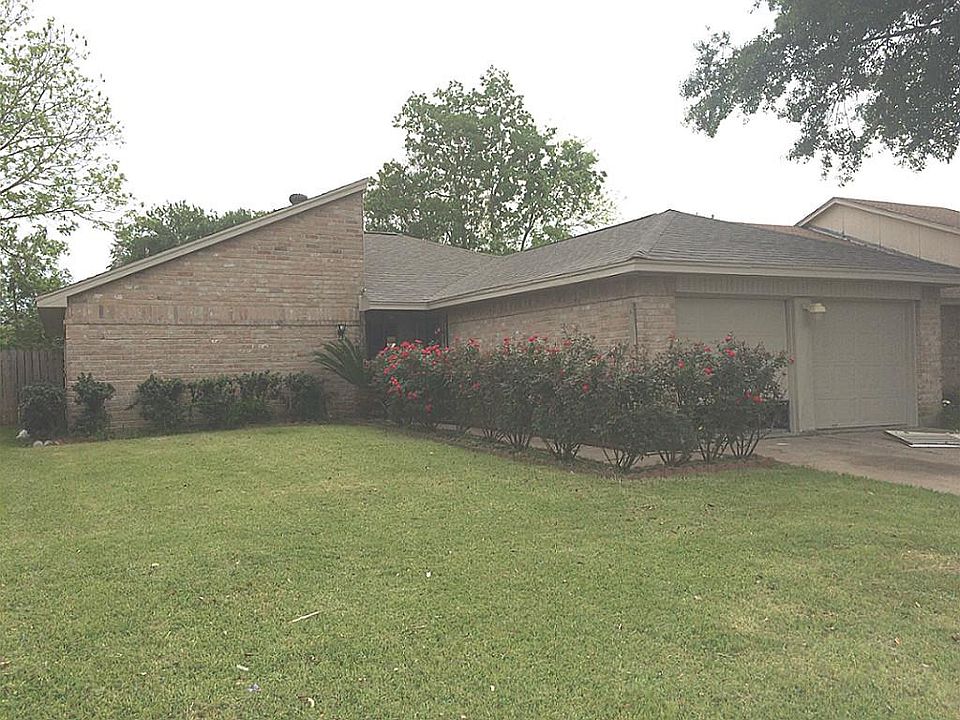 1st image of 10910 Wilkenburg Dr