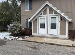 700 136th Ave APT 3, Holland, MI 49424