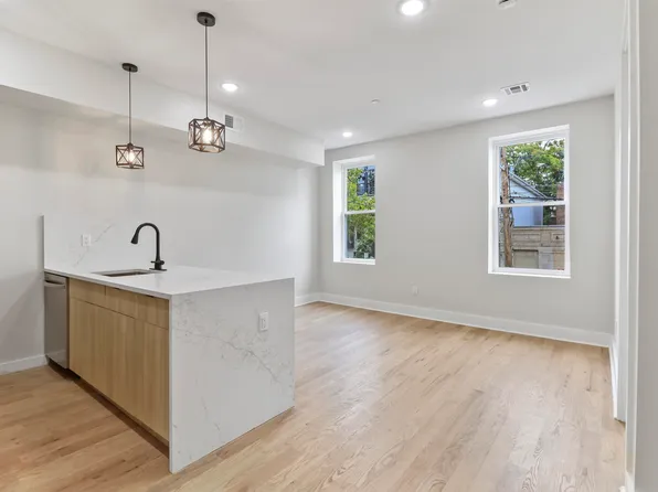 161 New York Avenue image 21 of 26