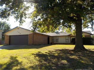 109 S Crabtree Rd, Muskogee, OK 74403