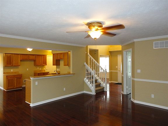 5th image of 3314 Creekshore Dr