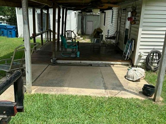 5th image of 220 Hollyglen St