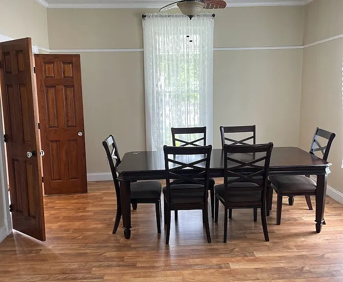 406 E Unaka Ave #2 — Photo 8