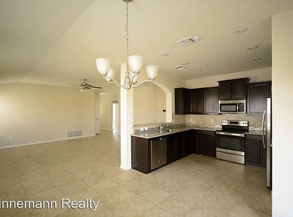 4th image of 9517 Raeburn Ct