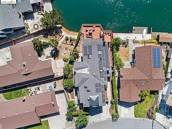 4th image of 46 N Lake Cir