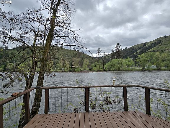 2nd image of 84665 Grand Ronde Rd