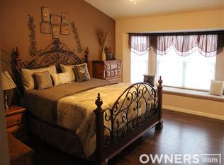 27401 Longstreet Ct, Warrenton, MO 63383