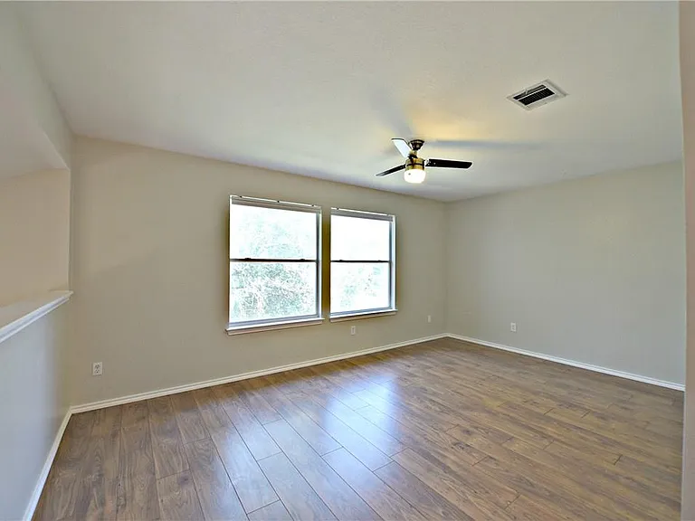 8416 Alvin High Ln — Photo 18
