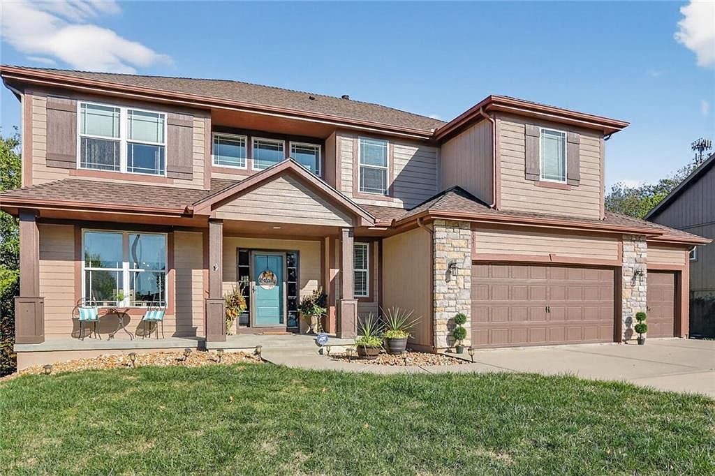 9221 N Garfield Ave, Kansas City, MO 64155 | Zillow